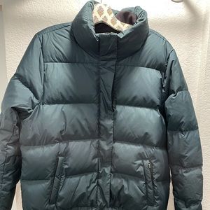 XL Athleta green puffer jacket.